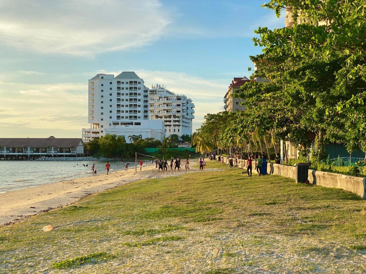 Maison Seaview Suites Port Dickson Exterior photo